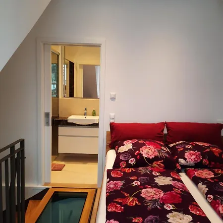 Apartment Seeapartment *