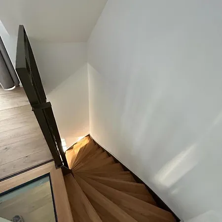Apartment Seeapartment *